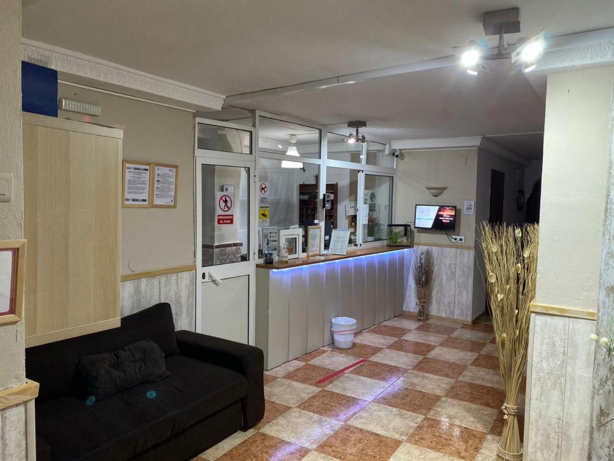 Hotel Virgen Del Rocio II Torremolinos Esterno foto