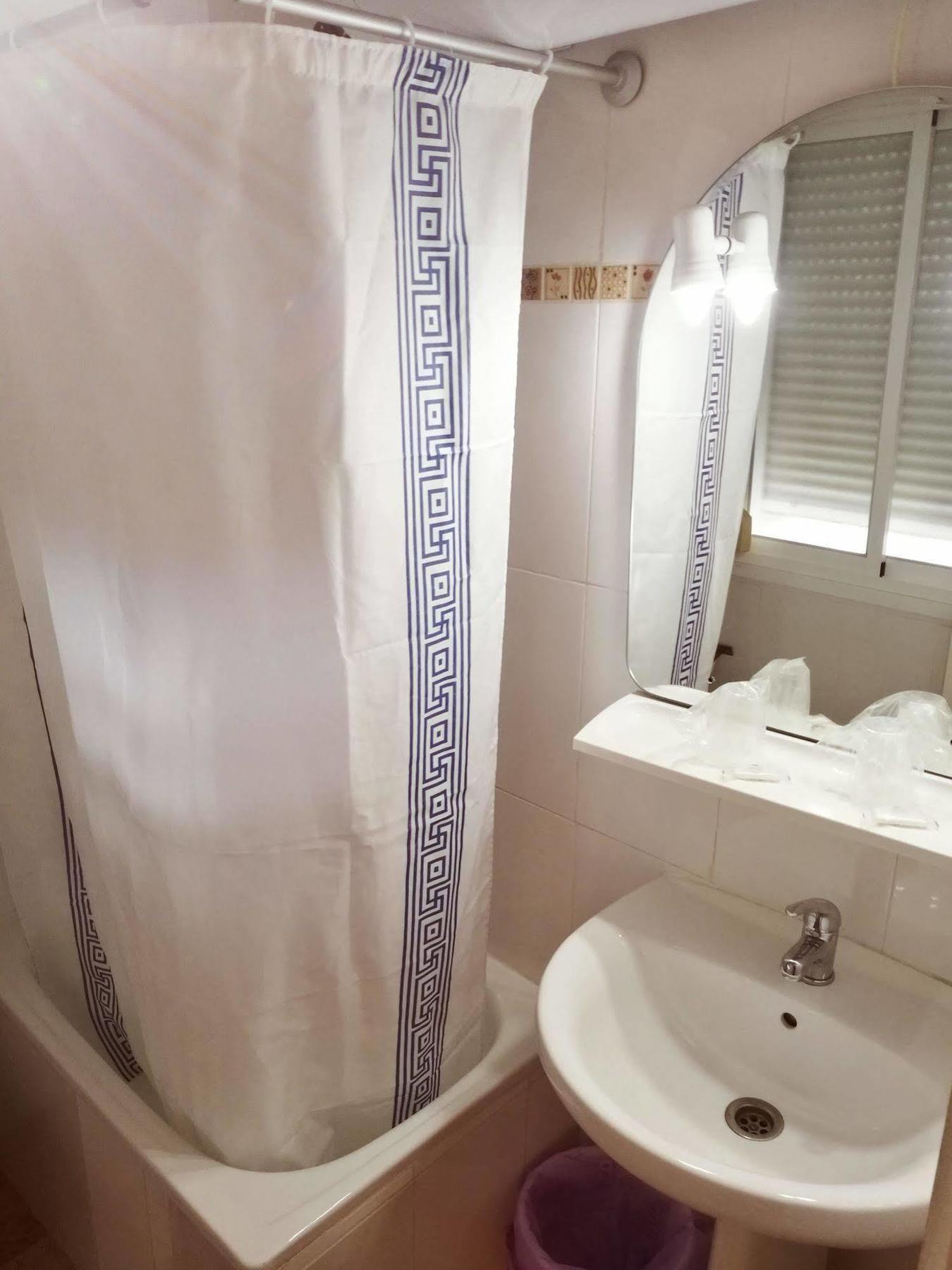 Hotel Virgen Del Rocio II Torremolinos Esterno foto