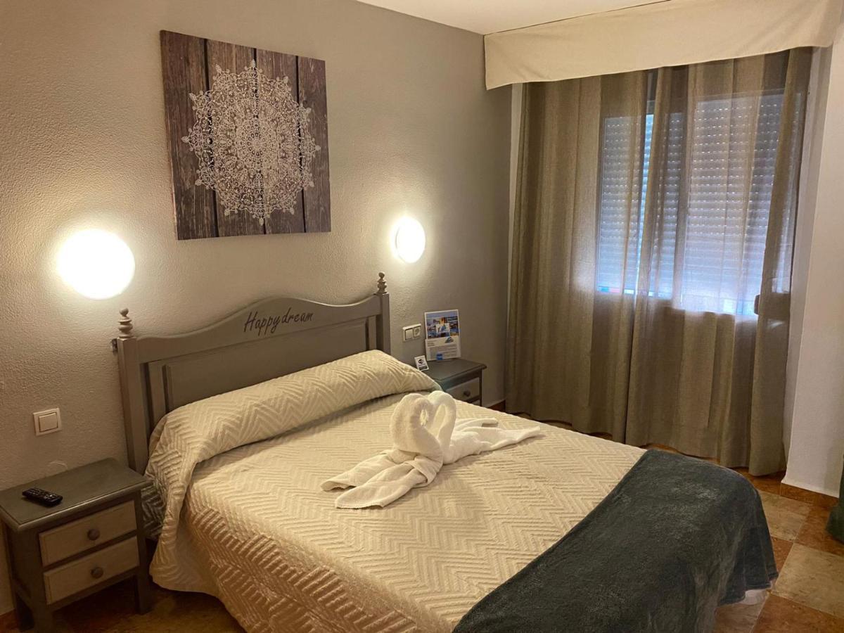Hotel Virgen Del Rocio II Torremolinos Esterno foto