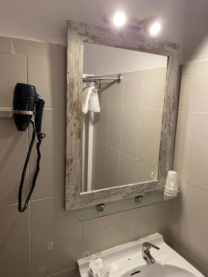 Hotel Virgen Del Rocio II Torremolinos Esterno foto